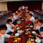 食事３組
