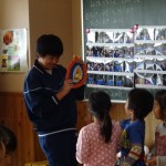 ５