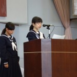 ３