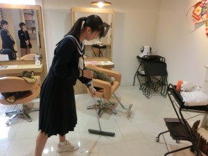 ヤマギワ美容室 (2)