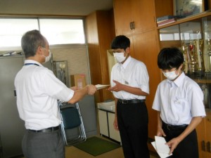 DSCN7000