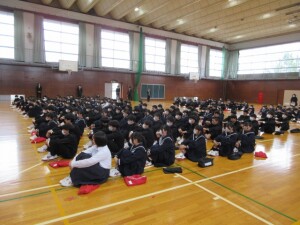 ４月２５日（金）　離任式