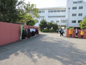 ５月１日（木）　あいさつ運動・ハートフル賞