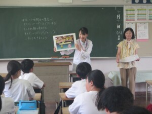 ７月１６日（木）読み聞かせ１年生・いちょう学級