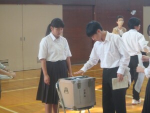 １０月２７日（火）生徒会立会演説および選挙
